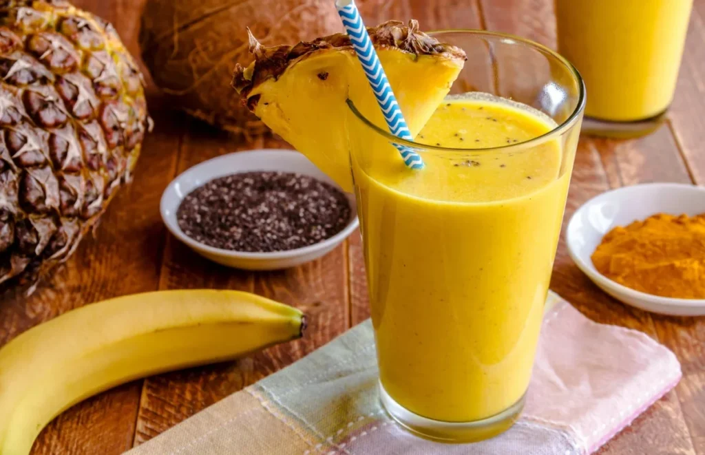 Which Smoothies Are Good for Weight Gain? Fact Checks, Ingredients & 8 Healthy Recipes