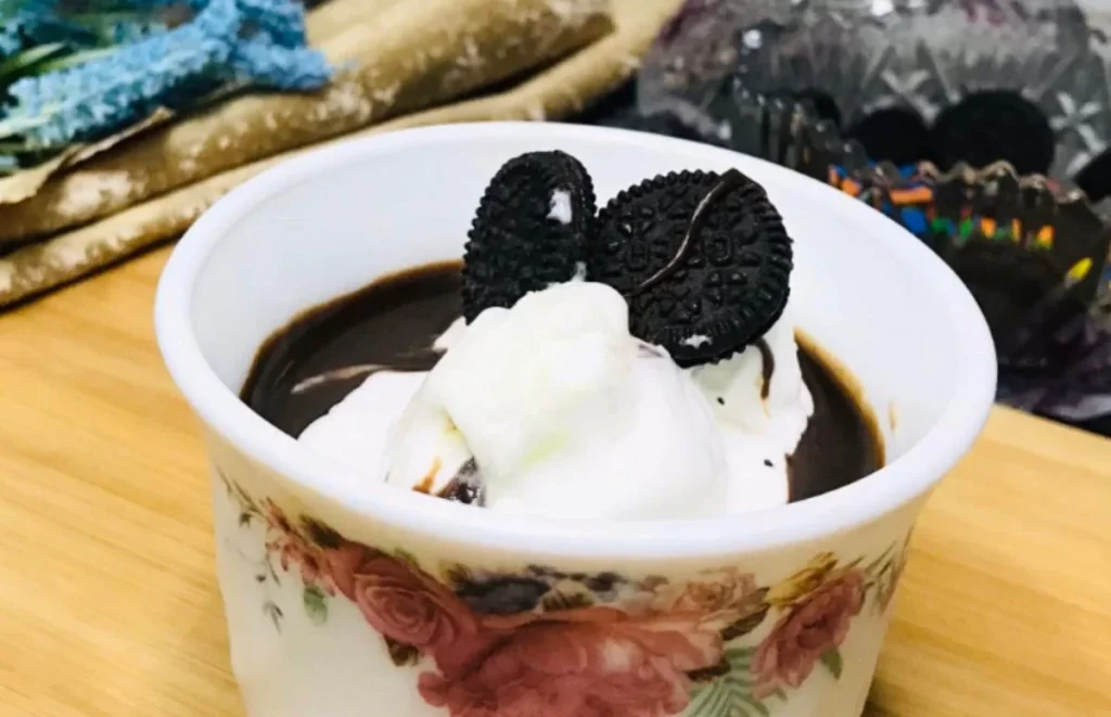 5 Minutes Oreo Mug Cake: Easy Recipe, Handy Tips, Serving