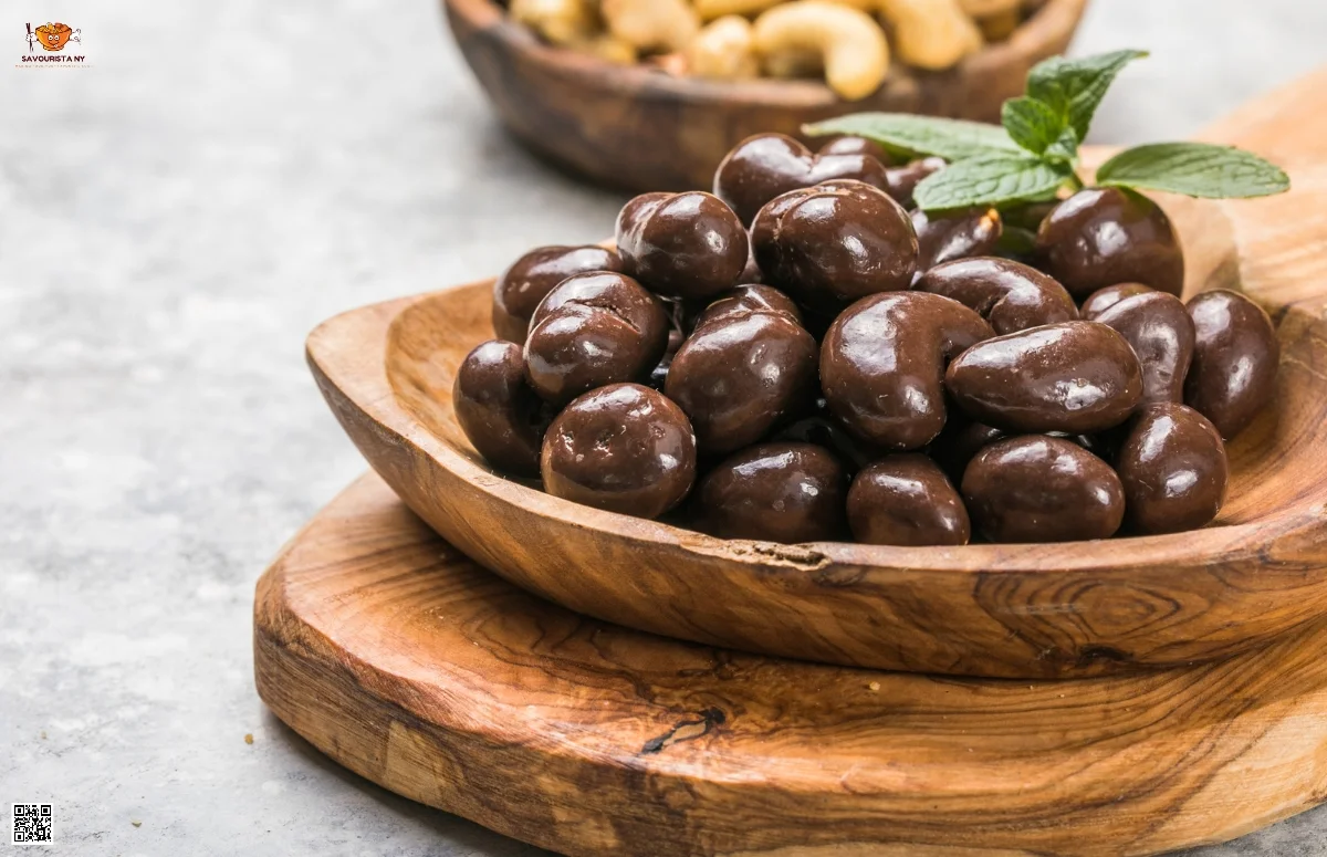 Easiest & Quick Chocolate Covered Cashews To Make This Holiday Season